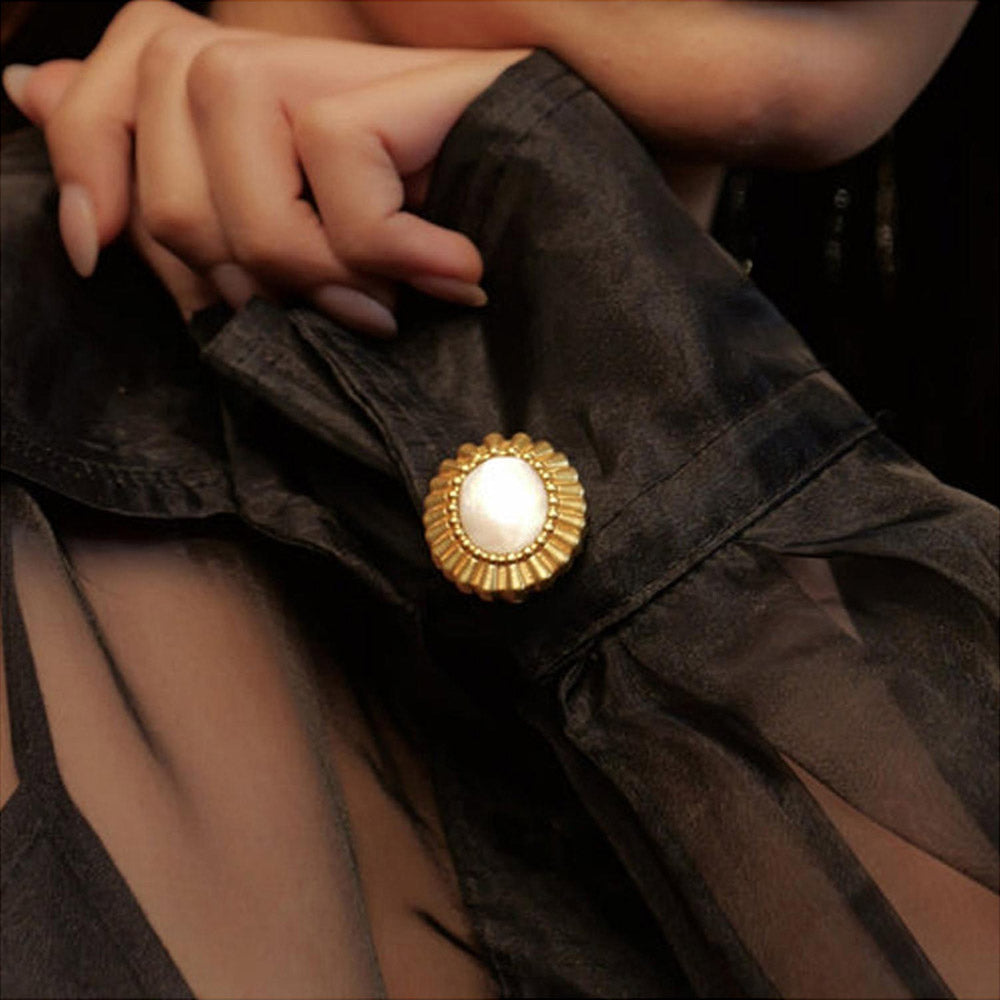 ZARIIN Chasing Sunshine Brooch