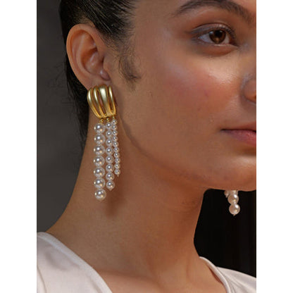 ZARIIN Scent Of The Sea Pearl Earrings