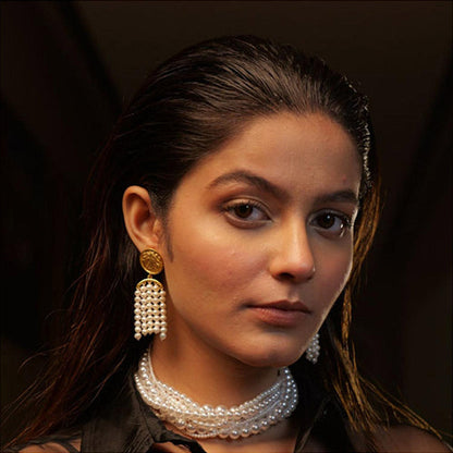 ZARIIN Grit And Grace Pearl Earrings