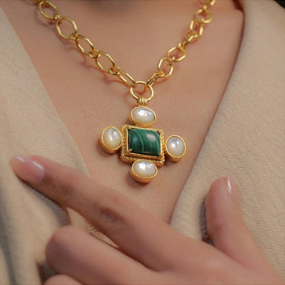 ZARIIN Cruise Therapy Pendant Necklace