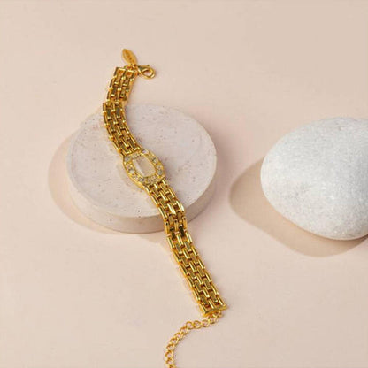 ZARIIN Moonstone Bracelet