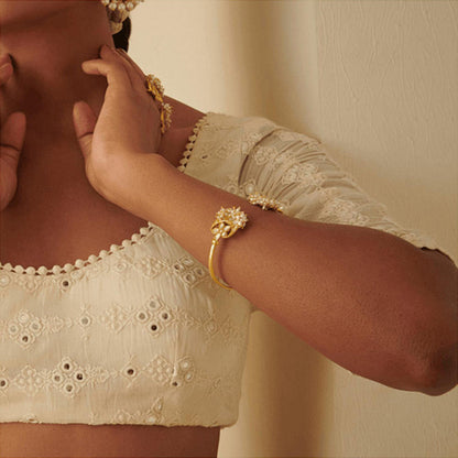 ZARIIN Chaand Phool Bracelet With Mirror Polki And Pearls