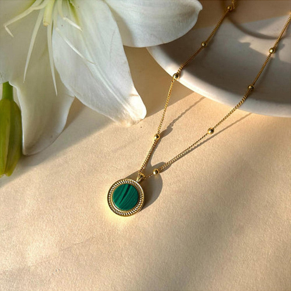 ZARIIN Healing Touch Pendant Necklace With Malachite - Abundance