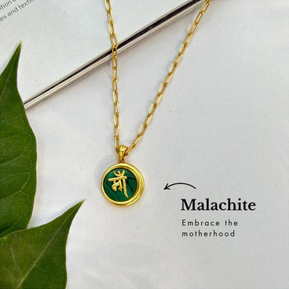 ZARIIN Ma Mother Necklace With Malachite