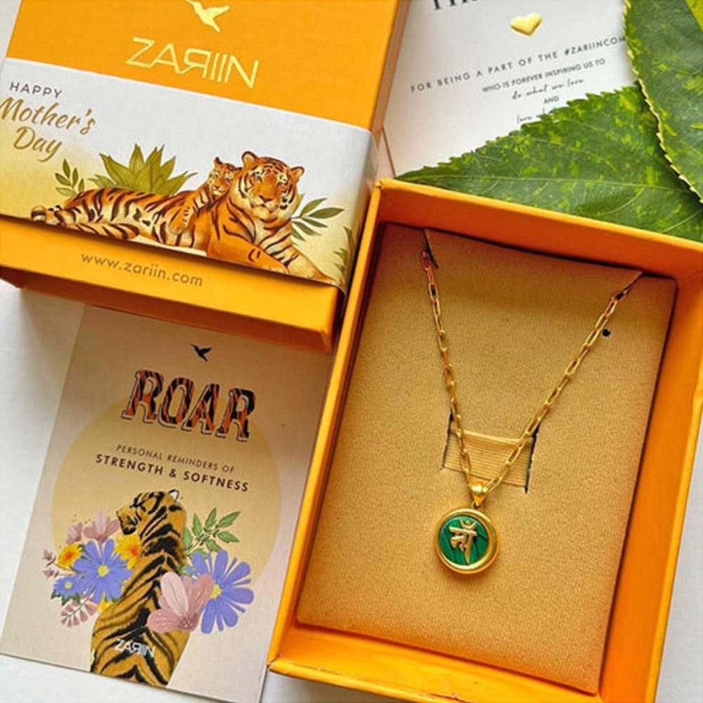 ZARIIN Ma Mother Necklace With Malachite
