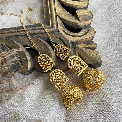 ZARIIN Bareilly Jhumka Earrings With Strings