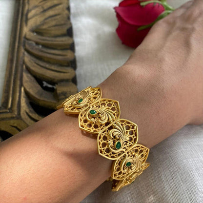 ZARIIN Majestic Mor Bangle
