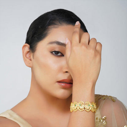 ZARIIN Majestic Mor Bangle