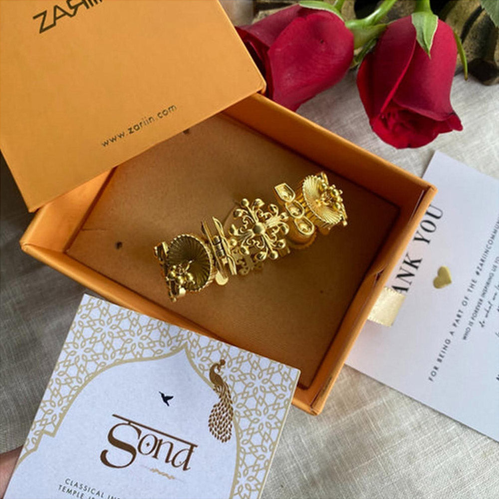ZARIIN Divine Charm Bangle