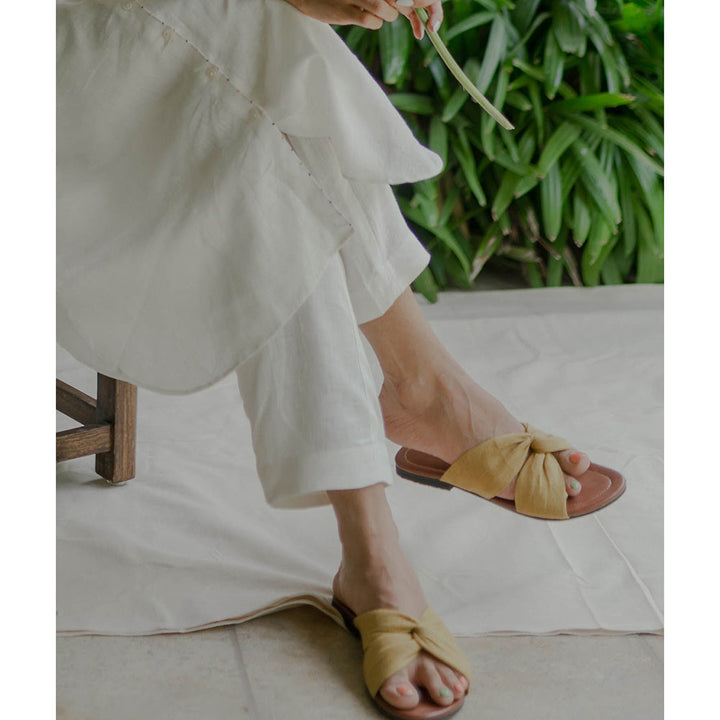 Zebein Maya Linen Pants with Pocket Off White