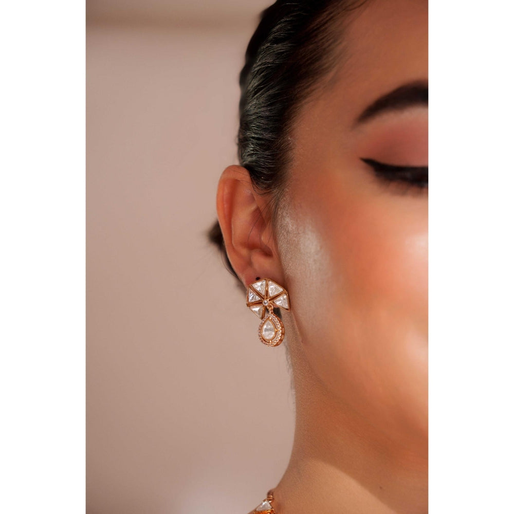 Zevar By Geeta Nayra Kundan Necklace With Pair Of Earring