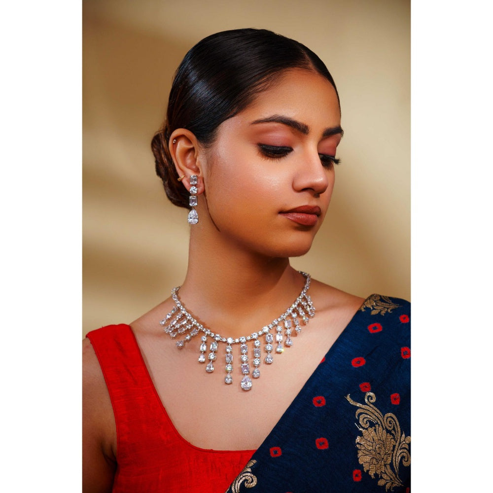 Zevar By Geeta Rashmi Necklace With Pair Of Earring