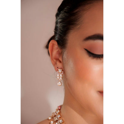 Zevar By Geeta Gold Saishali Kundan Necklace and Pair Of Earrings