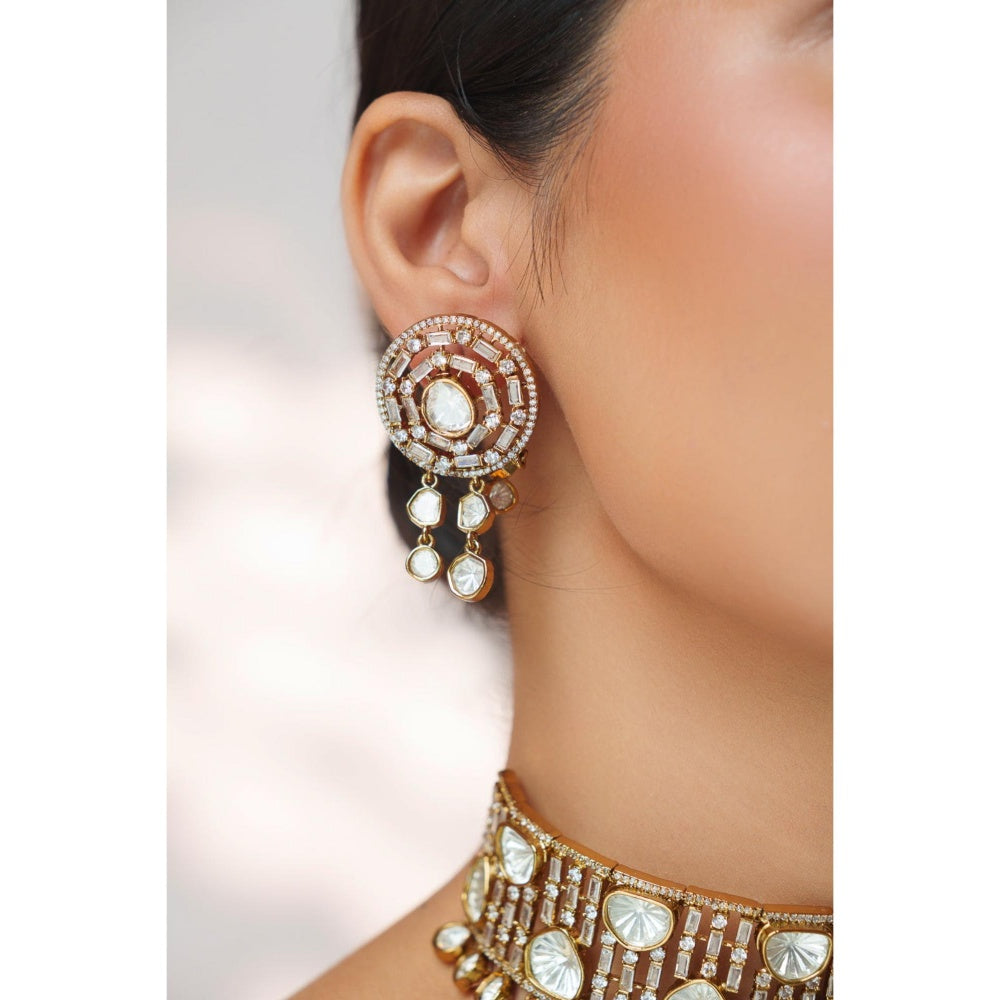 Zevar By Geeta Arena Polki White Choker with Pair Of Earrings and Maangtika