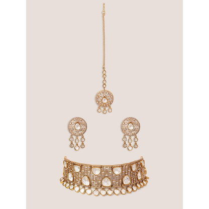 Zevar By Geeta Arena Polki White Choker with Pair Of Earrings and Maangtika