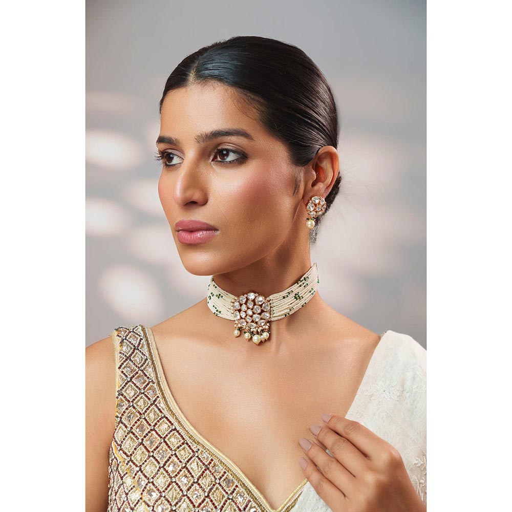 Zevar By Geeta Vrishti Green Kundan Choker with Pair Of Earrings