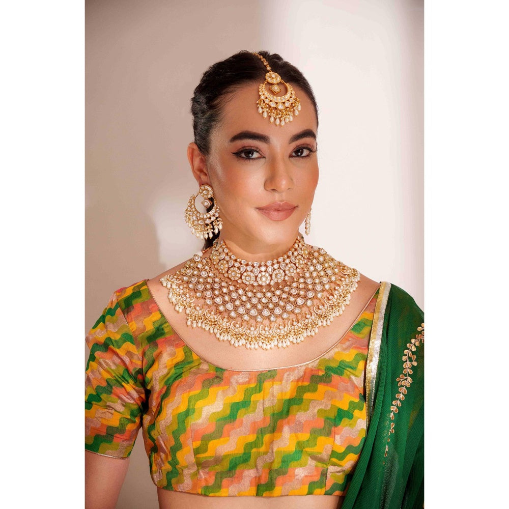 Zevar By Geeta White Udita Kundan Necklace with Pair Of Earrings and Maang Tikka