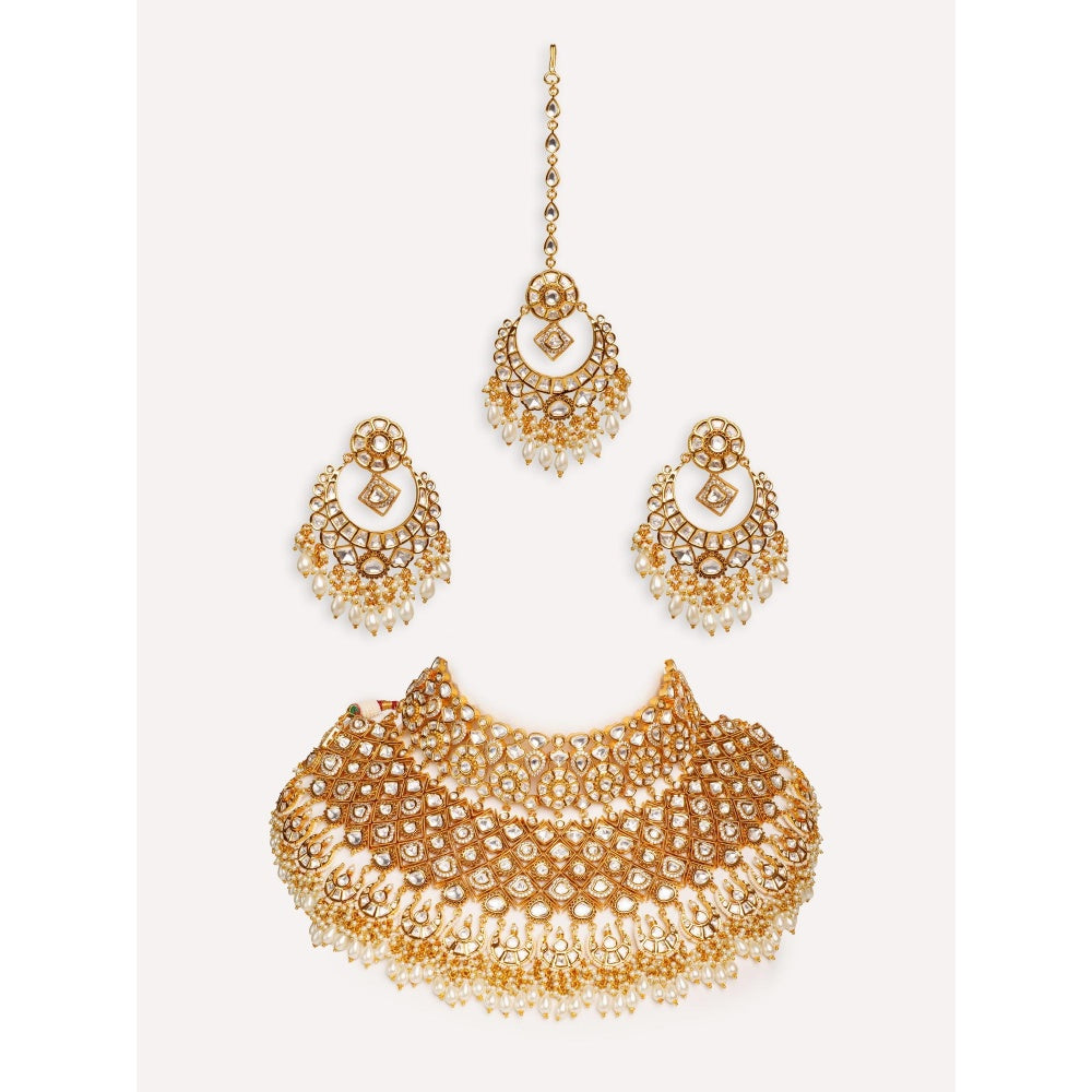 Zevar By Geeta White Udita Kundan Necklace with Pair Of Earrings and Maang Tikka