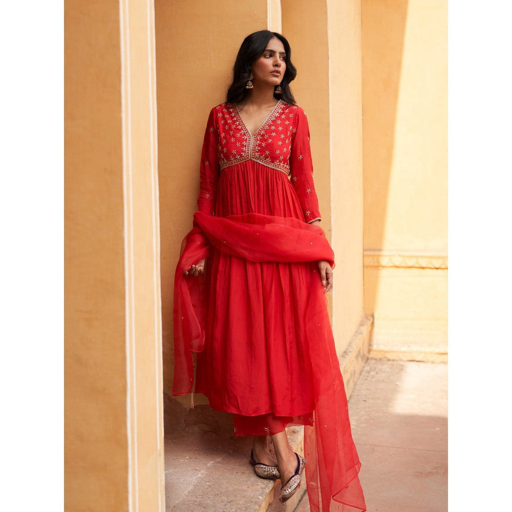 Zoon A Red Kurta in Silk Paired with Matching Silk Organza Dupatta and Pant (Set of 3)