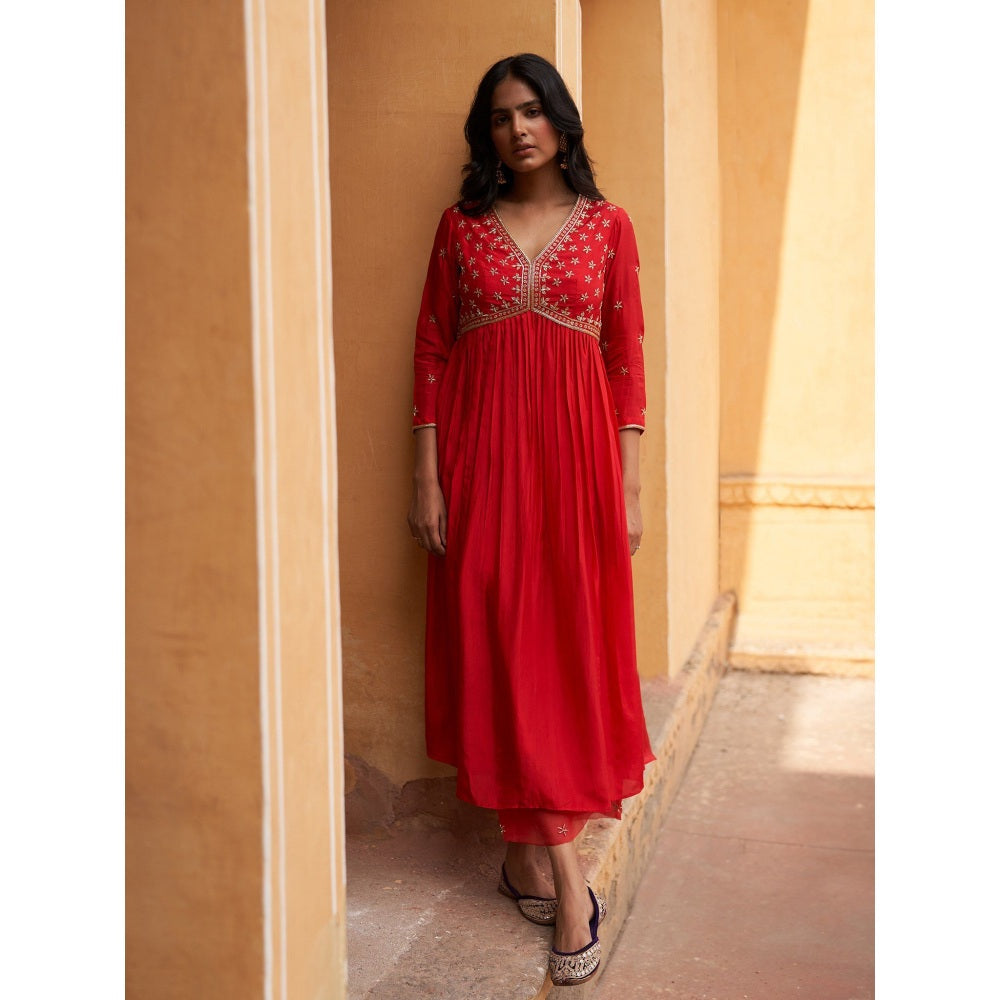 Zoon A Red Kurta in Silk Paired with Matching Silk Organza Dupatta and Pant (Set of 3)