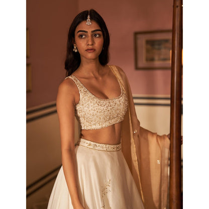 Zoon An Ivory Embroidered- Sequined Lehenga with Blouse and Dupatta (Set of 3)