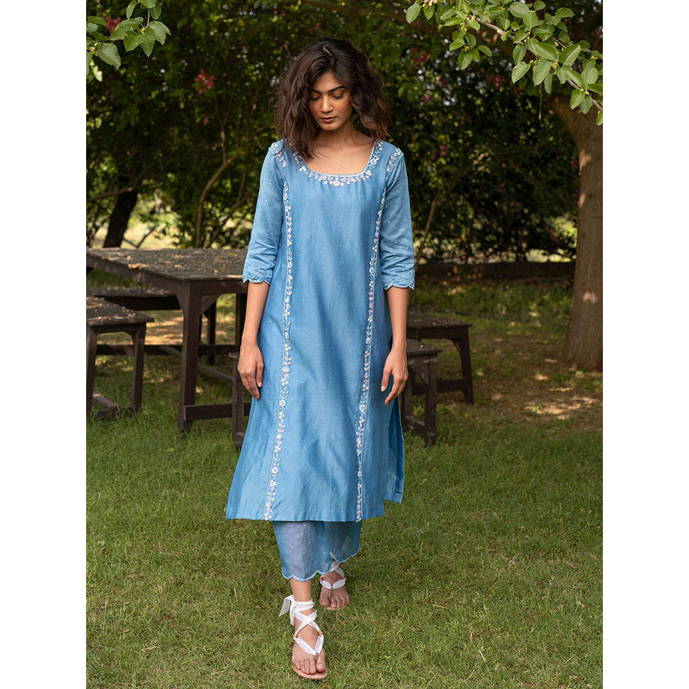 Zoon Blue Embroidered- Sequined Kurta with Pant and A Pure Organza Silk Dupatta (Set of 3)