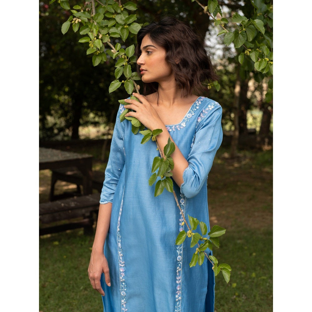 Zoon Blue Embroidered- Sequined Kurta with Pant and A Pure Organza Silk Dupatta (Set of 3)