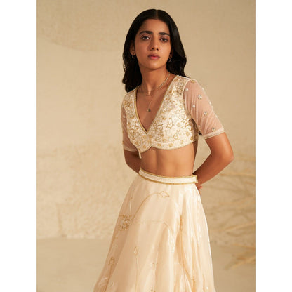 Zoon Off White Embroidered Lehenga with Blouse and Dupatta (Set of 3)