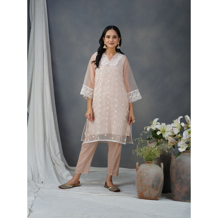 Zuri Peach Embroidered Organza Kurta Paired With Matching Pants