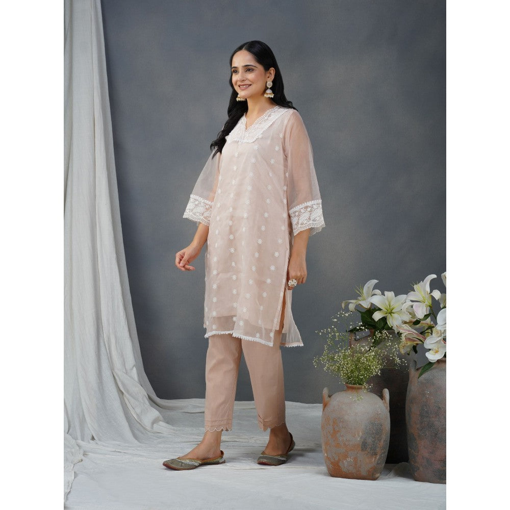 Zuri Peach Embroidered Organza Kurta Paired With Matching Pants