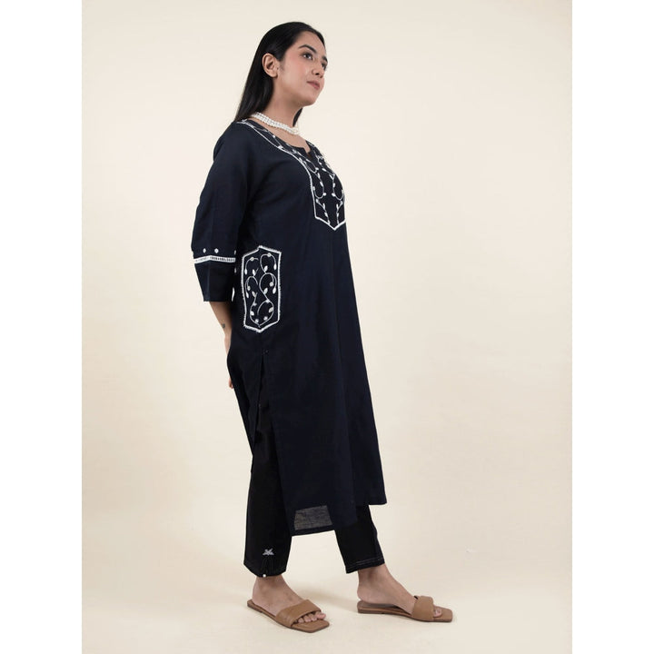 Zuri Black Embroidered Chanderi Kurta Paired With Matching Pant