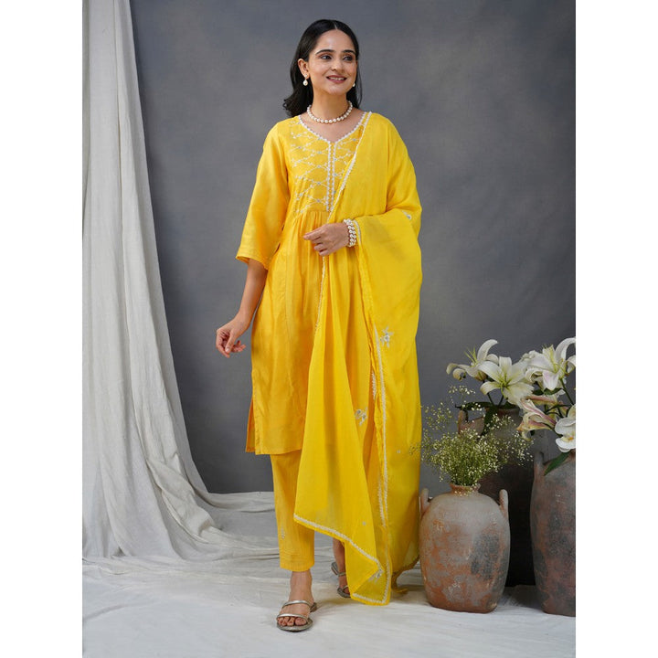 Zuri Yellow Embroidered Chanderi Kurta Paired With Matching Pant And Dupatta