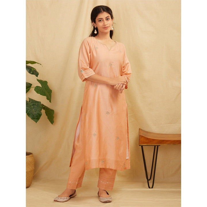 Zuri Peach Embroidered Chanderi Silk Kurta With Pants- Set Of 2