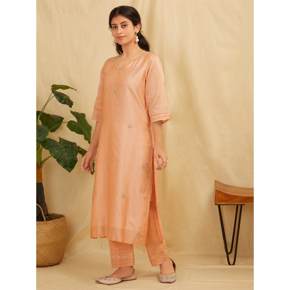 Zuri Peach Embroidered Chanderi Silk Kurta With Pants- Set Of 2