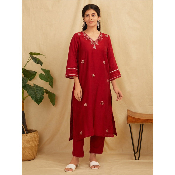 Zuri Red Embroidered Chanderi Silk Kurta With Pants- Set Of 2