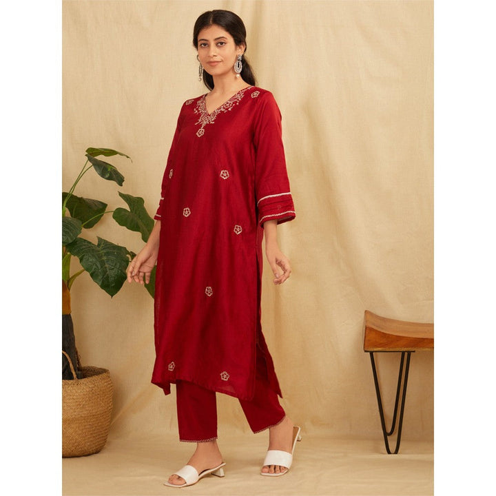 Zuri Red Embroidered Chanderi Silk Kurta With Pants- Set Of 2