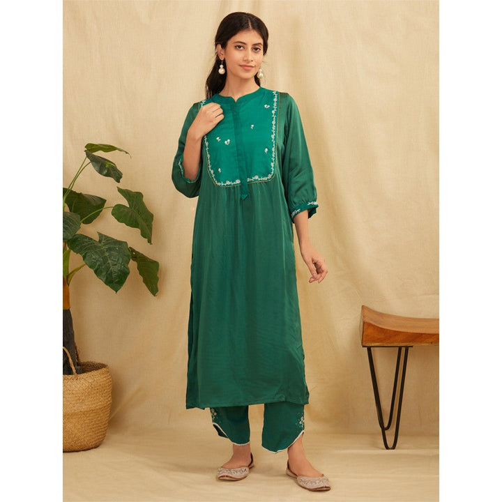 Zuri Emerald Green Embroidered Satin Silk Kurta With Pants- Set Of 2