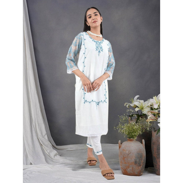 Zuri White Embroidered Cotton Kurta Paired With Matching Pants