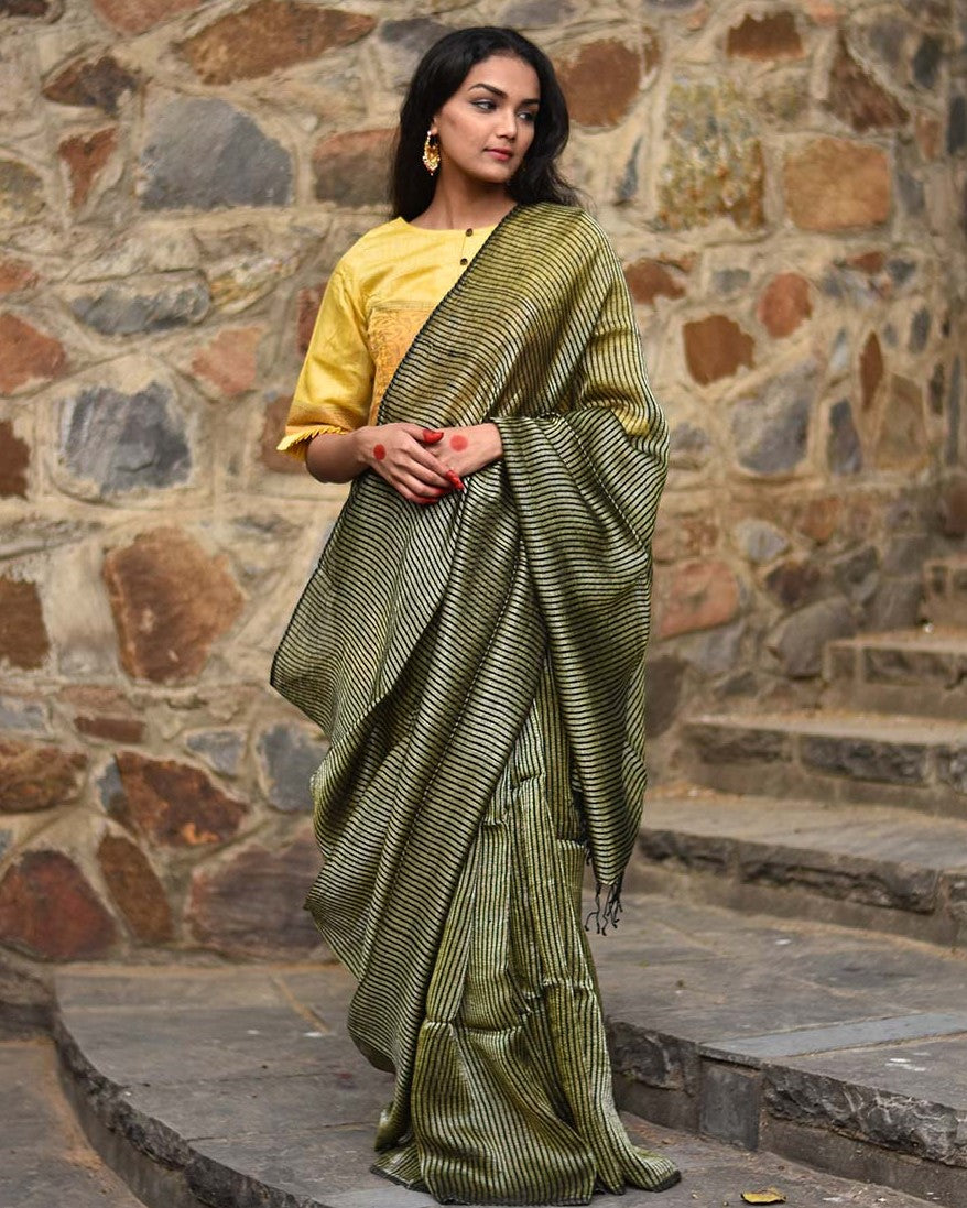 Chidiyaa Black Gold Handwoven Linen Saree