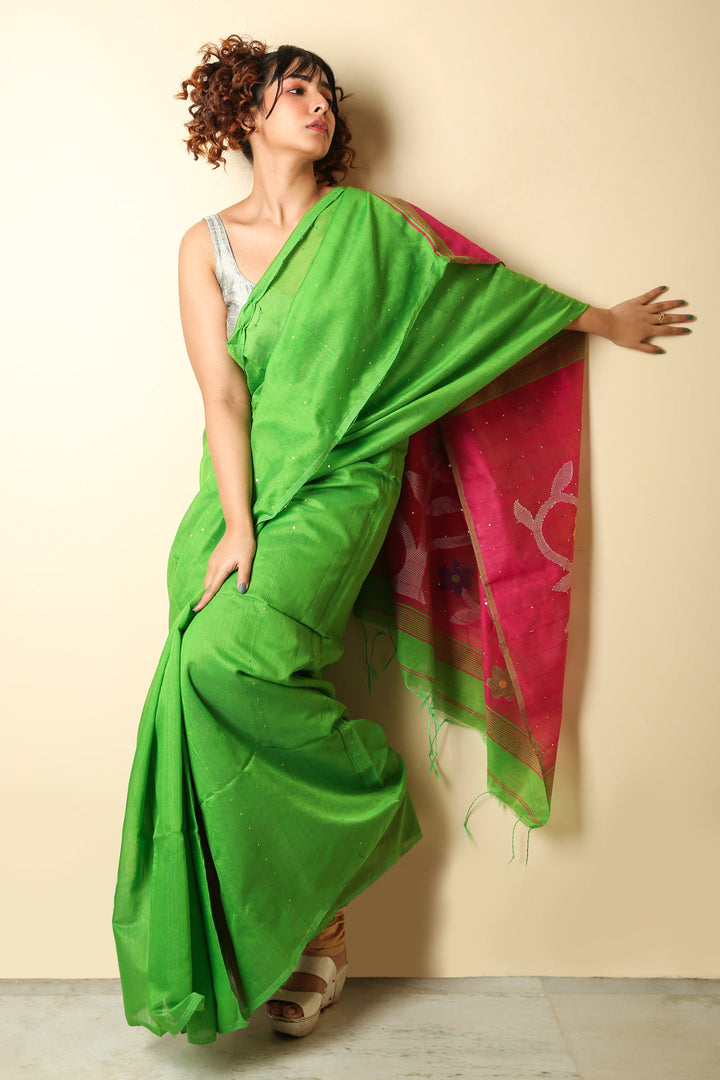 Kelly Green Sequin Saree With Pink Weaving Pallu freeshipping - Charukriti