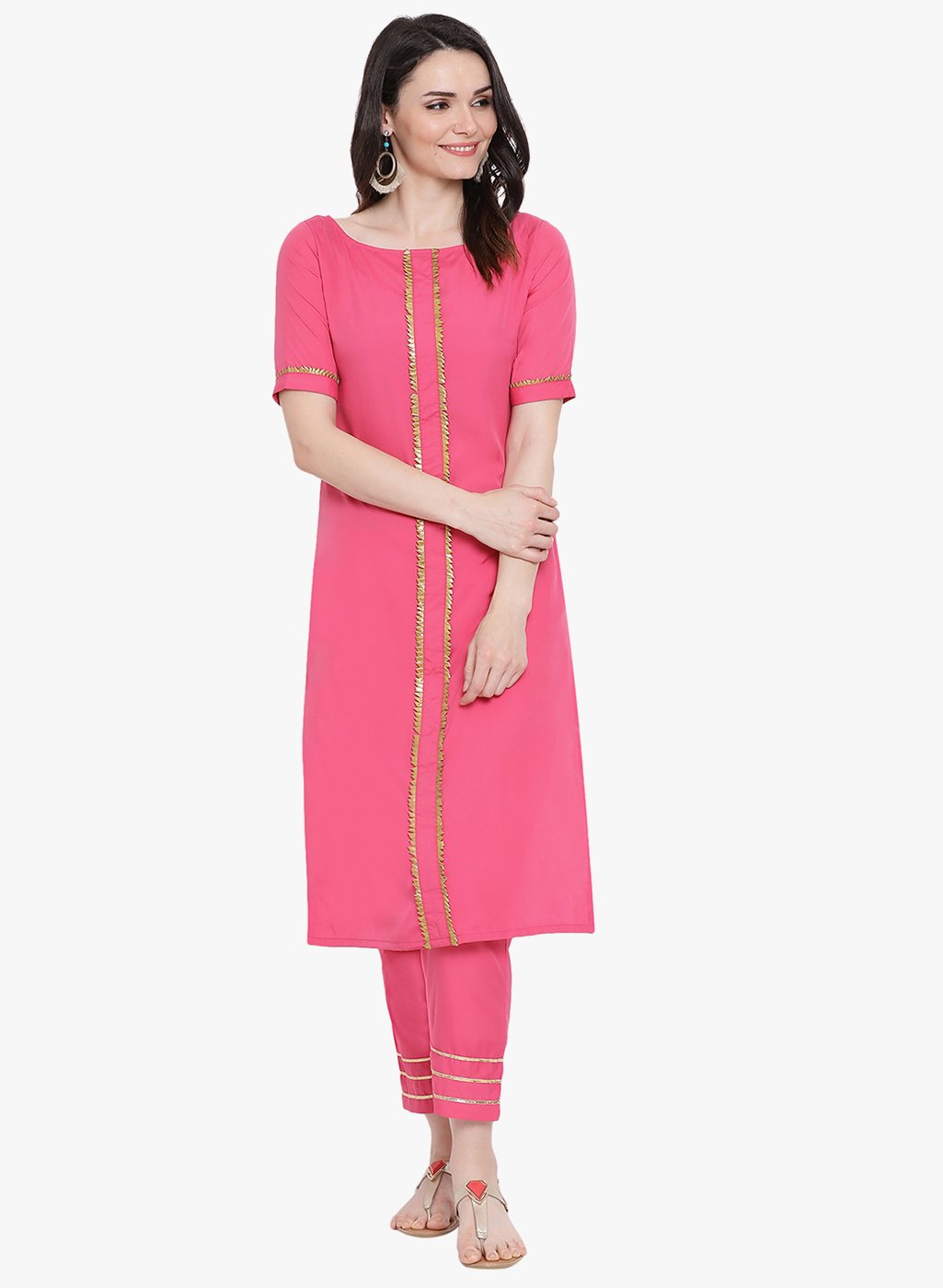 Pink crepe straight kurta and pant set with gota inserts-Kurta Set-Fabnest