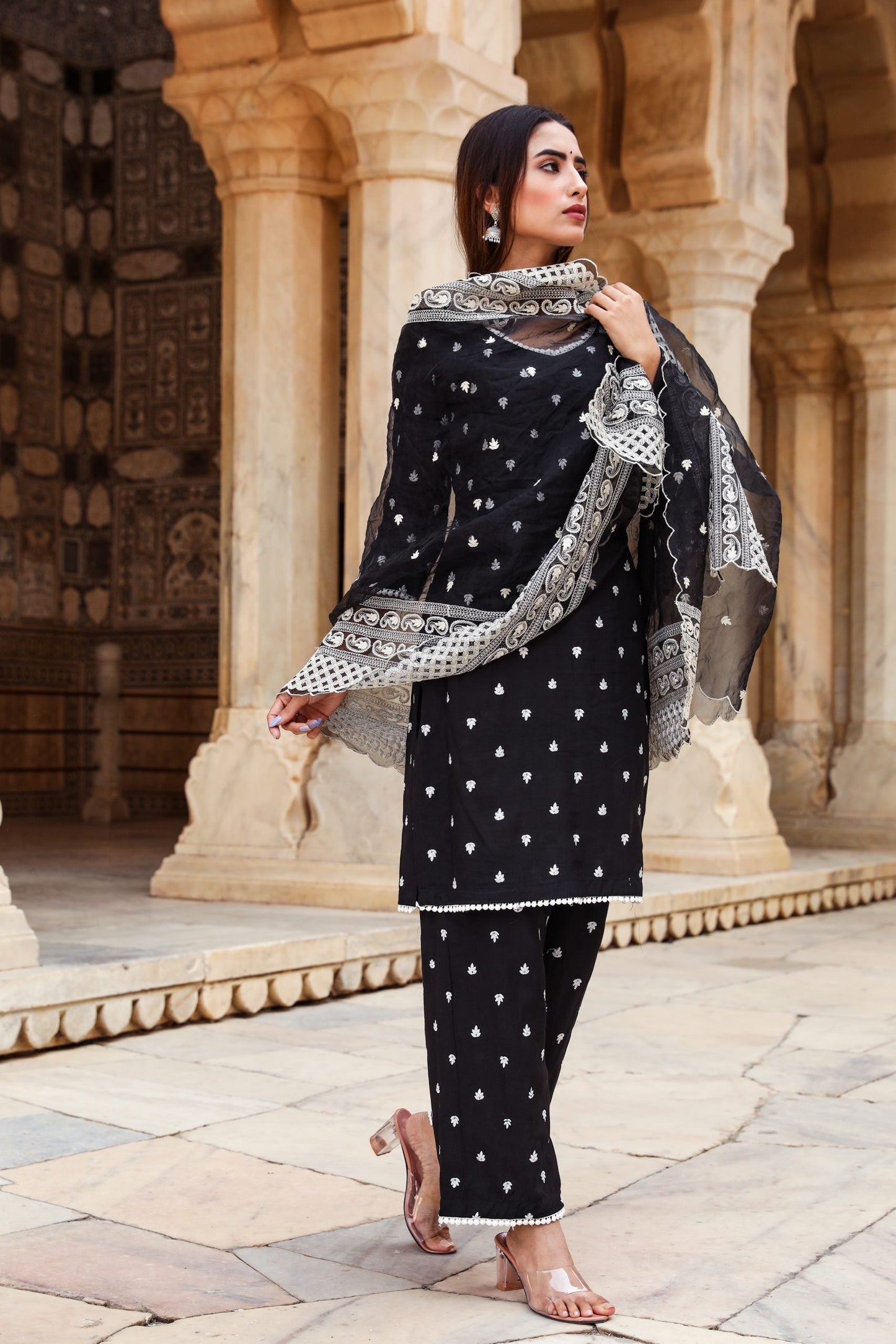 Hairat Black Straight Set