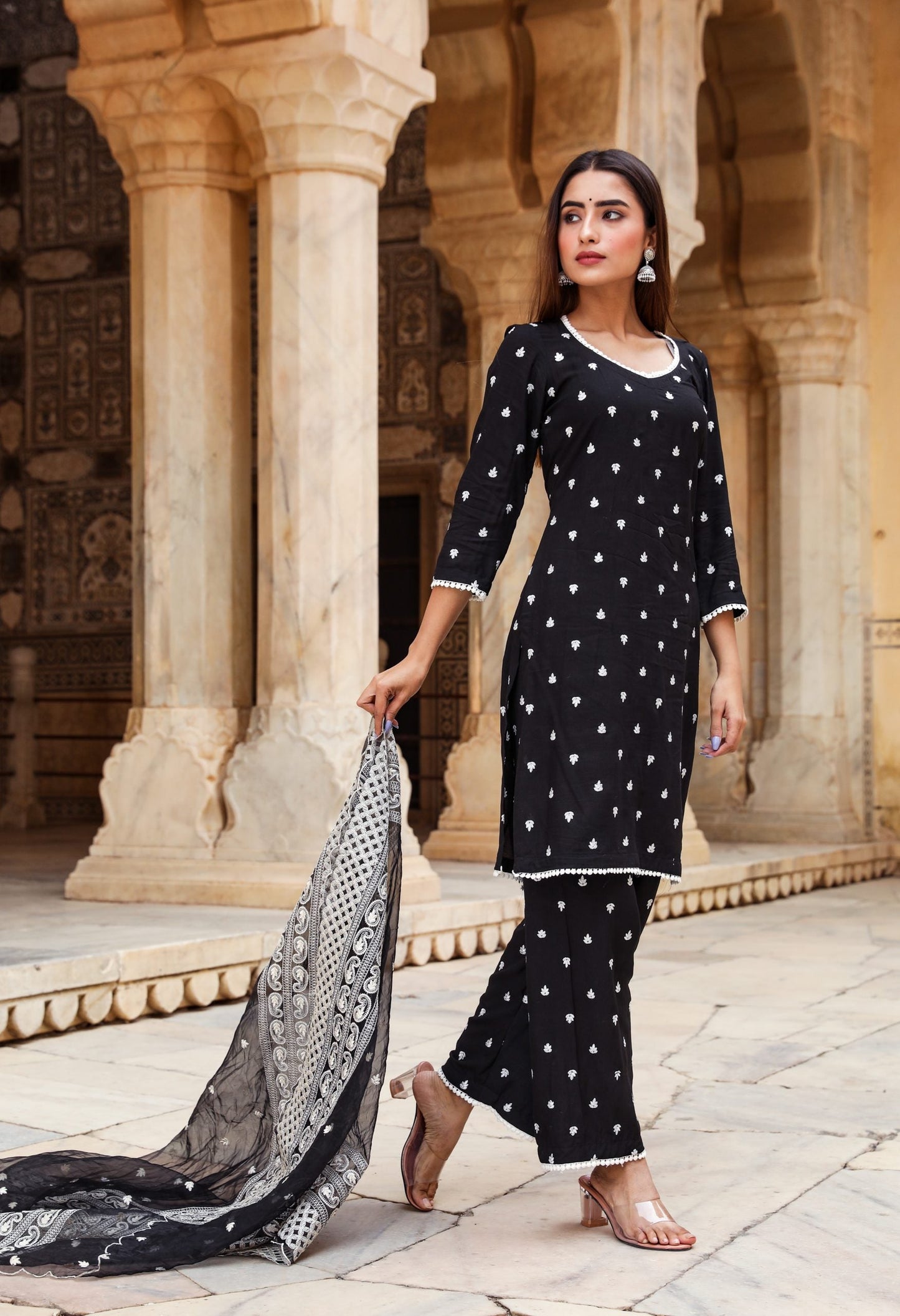 Hairat Black Straight Set