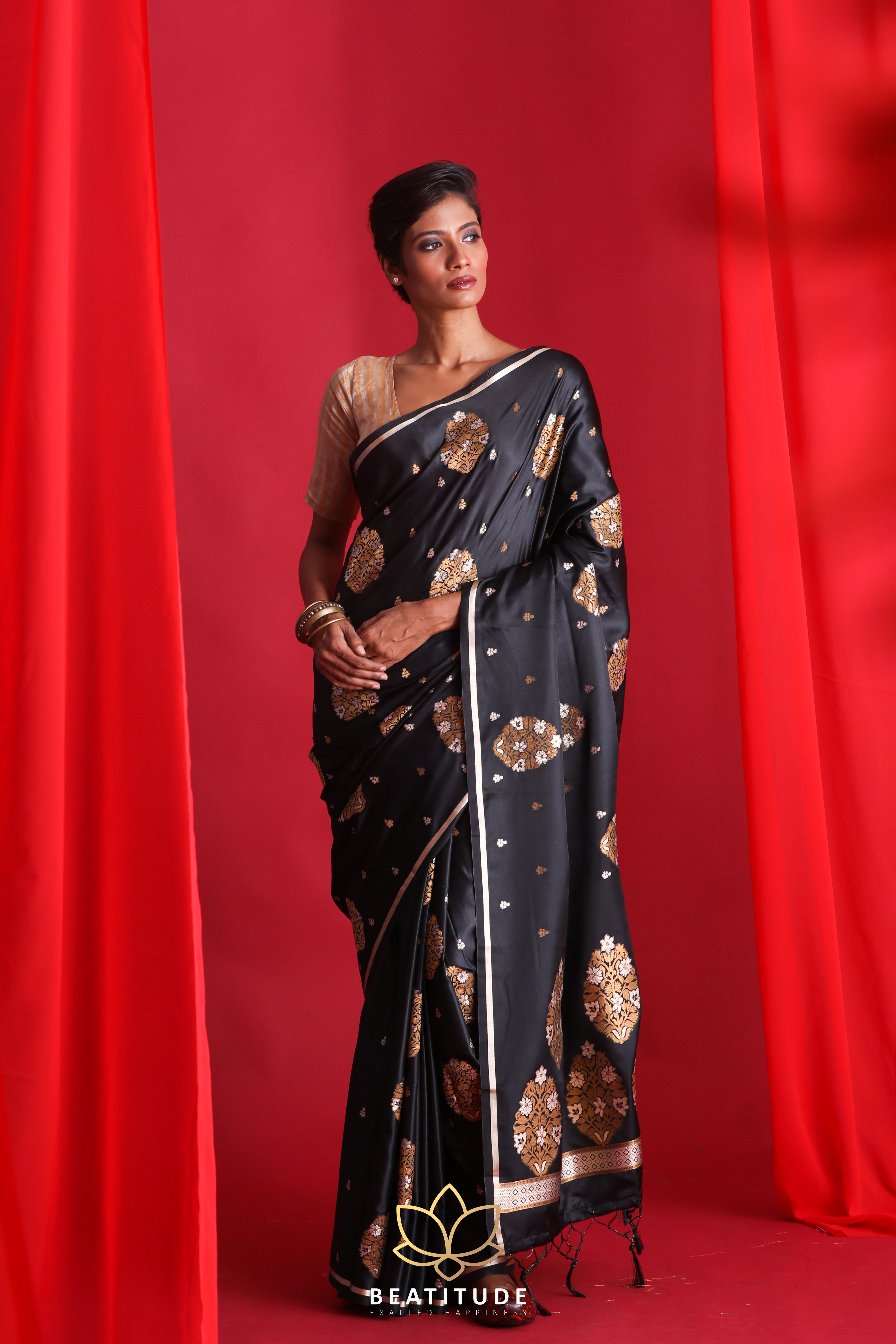 All Over Contrast Color Hand Weaving Black Banarasi Silk Saree