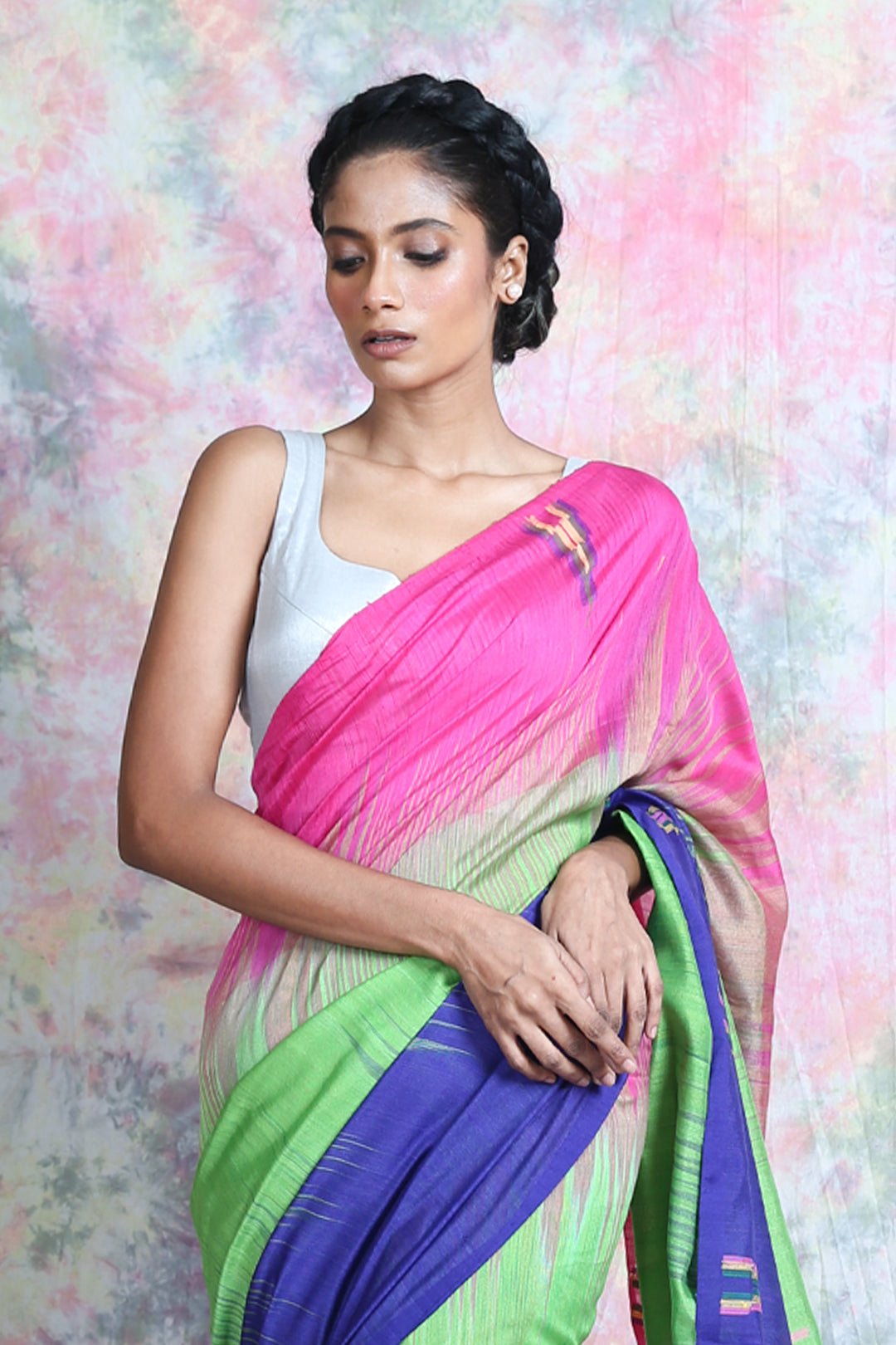 Green Temple Design Ikkat Handloom Saree freeshipping - Charukriti