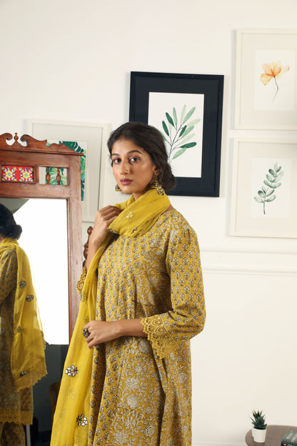 Jaya Yellow Set