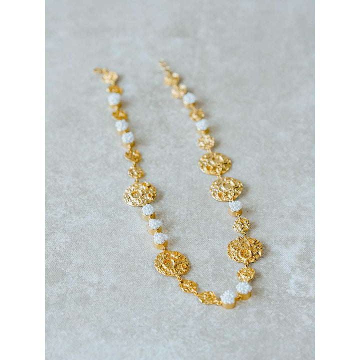 Aarjavee Khwaab Golden Necklace