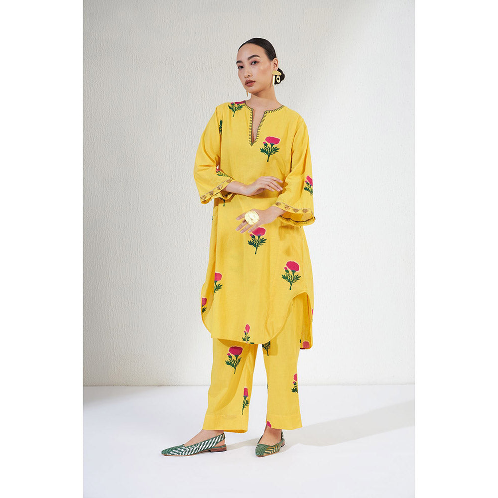 Aavidi By Dimple Gulnaar Yellow Floral Co-ord (Set of 2)