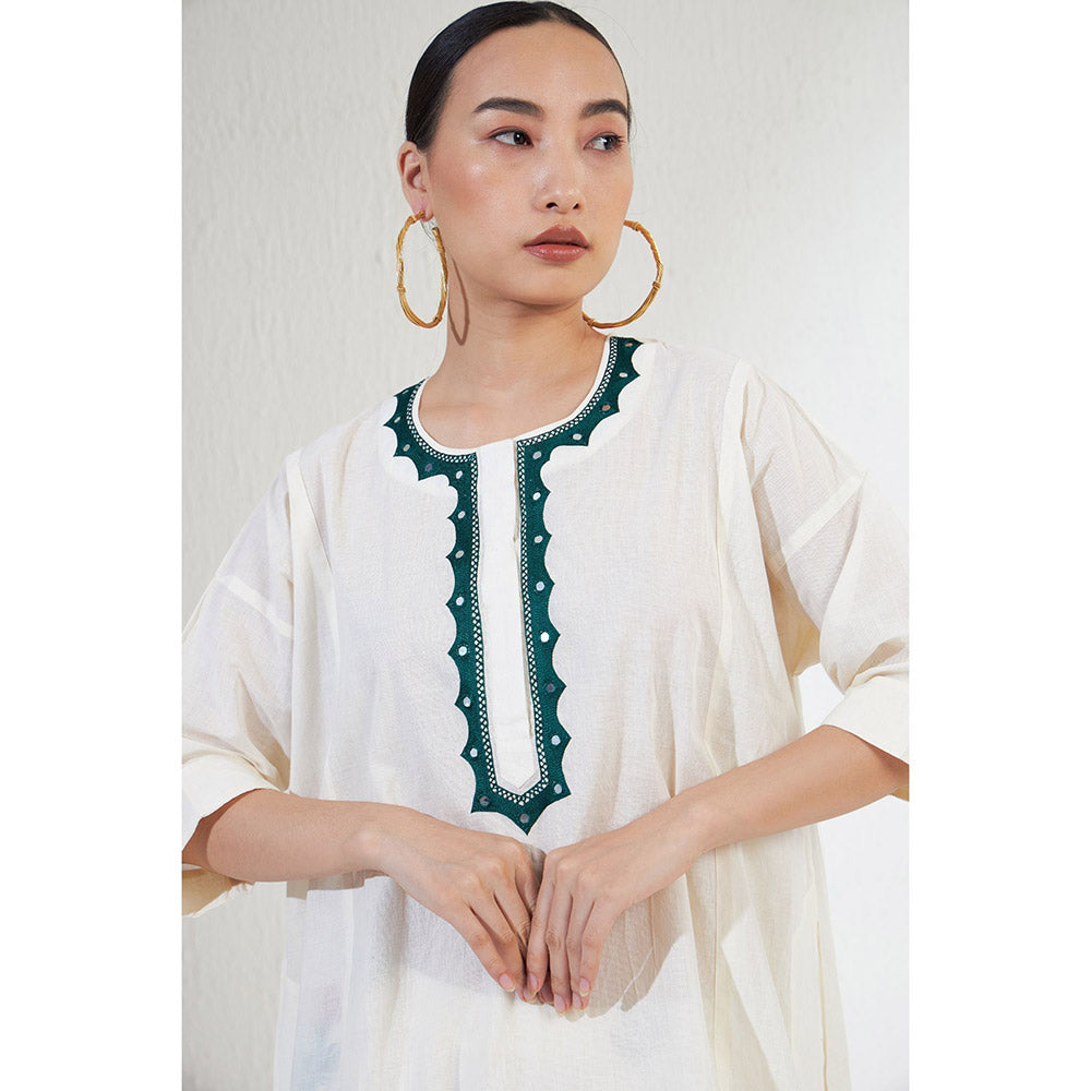 Aavidi By Dimple Zara Off White Embroidered Co-ord (Set of 2)