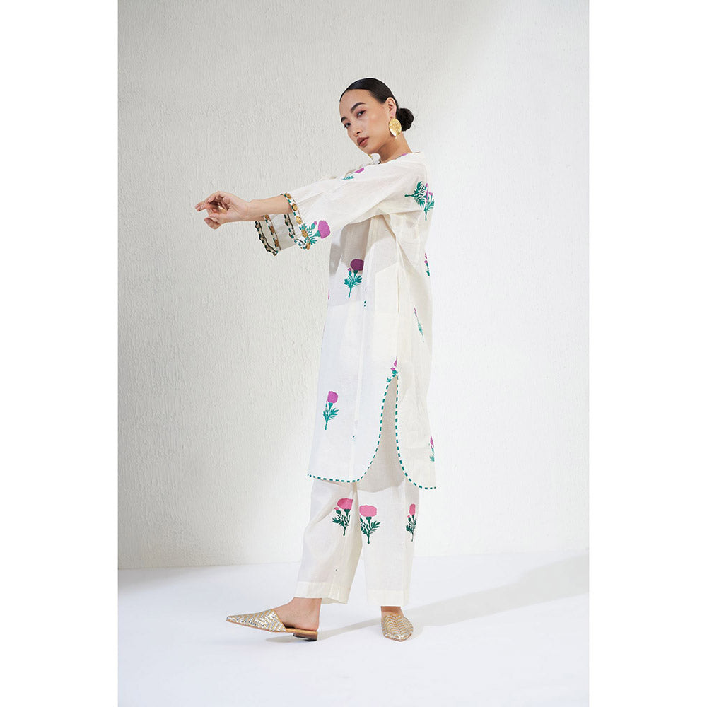 Aavidi By Dimple Gulnar Off White Floral Co-ord (Set of 2)